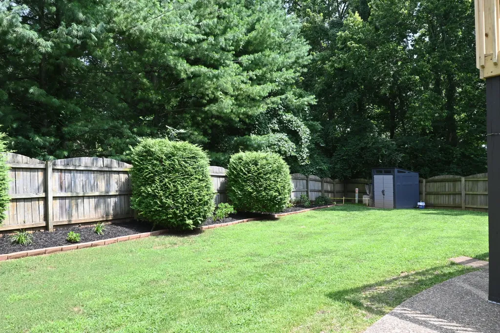 393 Shoreside Drive Lexington KY 40515
