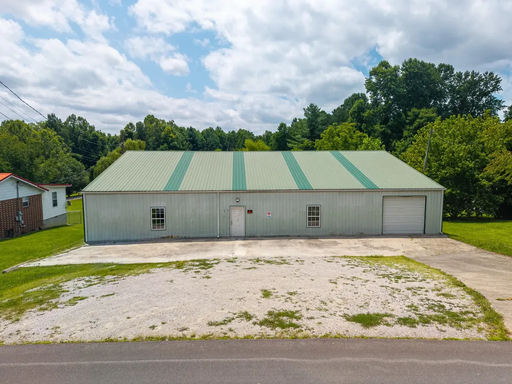 109 Alum Road Whitley City KY 42653