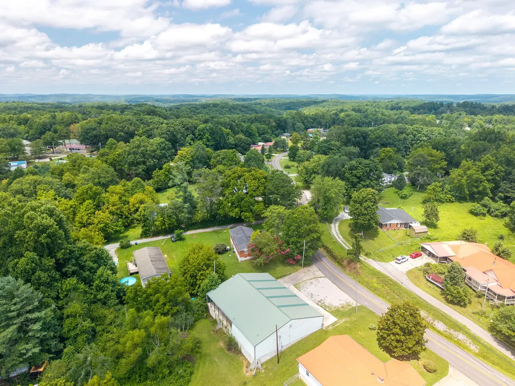 109 Alum Road Whitley City KY 42653