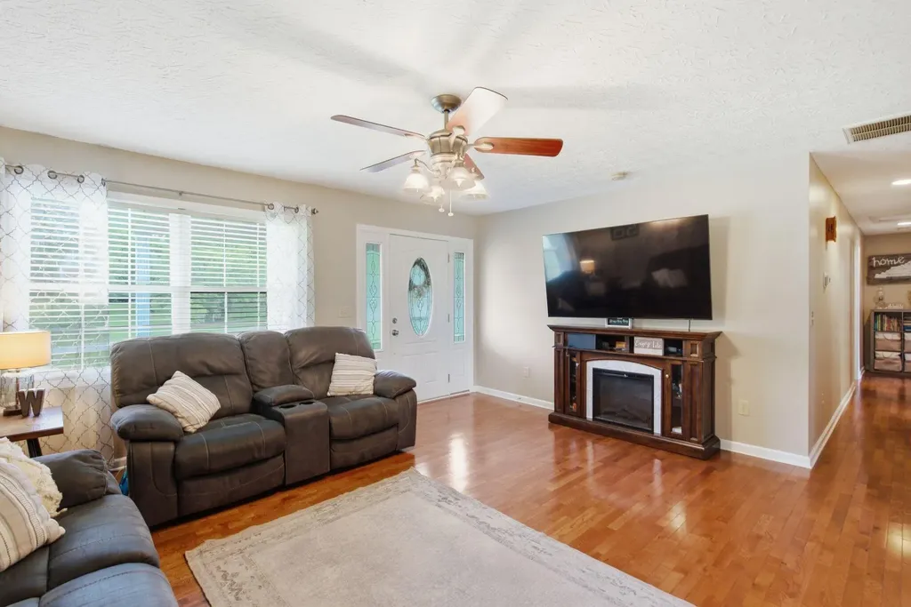 294 Wilson Lane Berea KY 40403