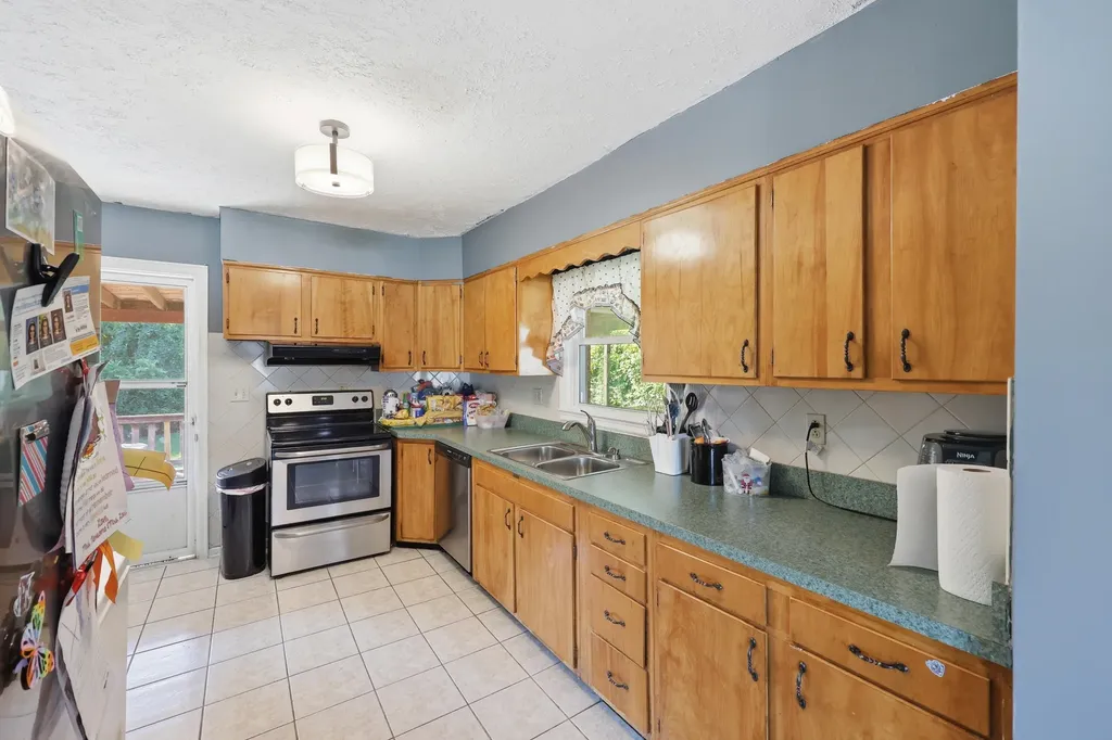 216 Rancho Drive Frankfort KY 40601