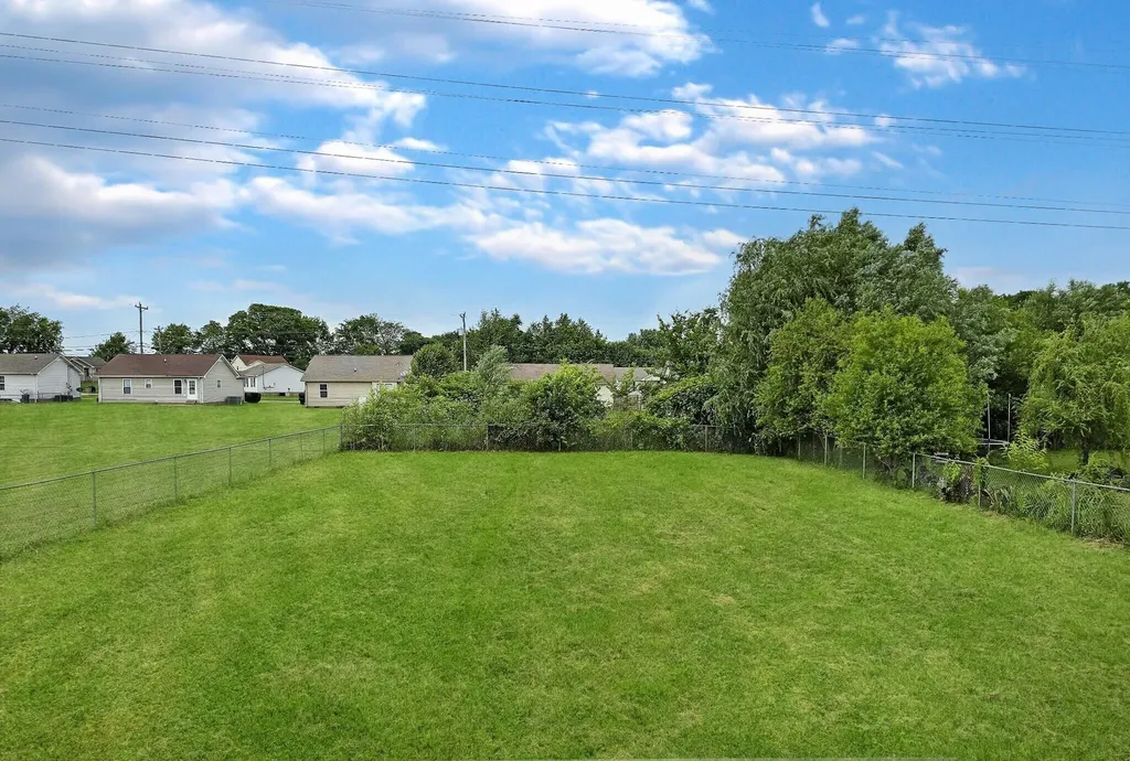 1977 Timberline Circle Oak Grove KY 42262