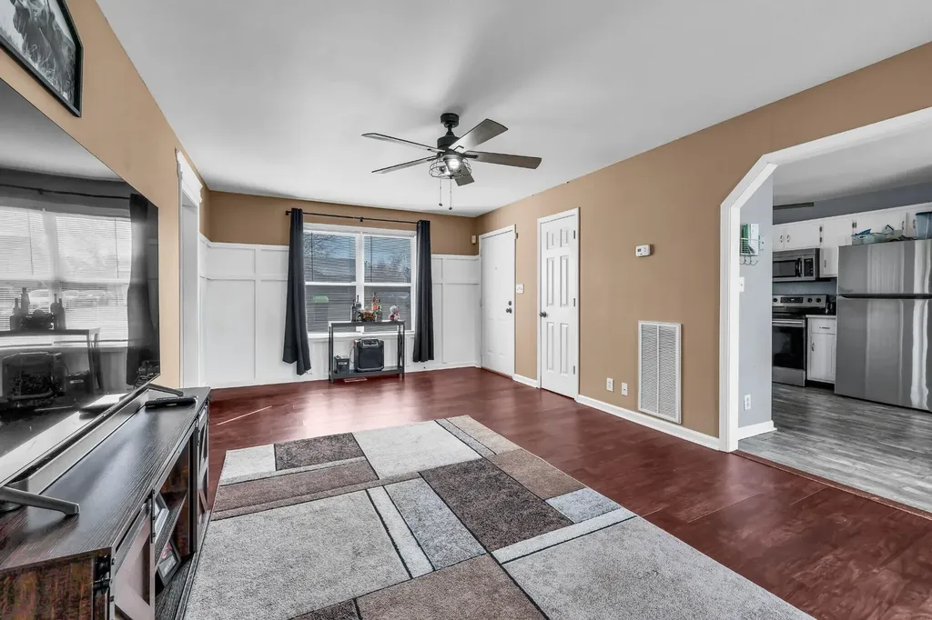 1977 Timberline Circle Oak Grove KY 42262