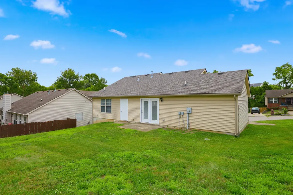 417 Village Parkway Nicholasville KY 40356