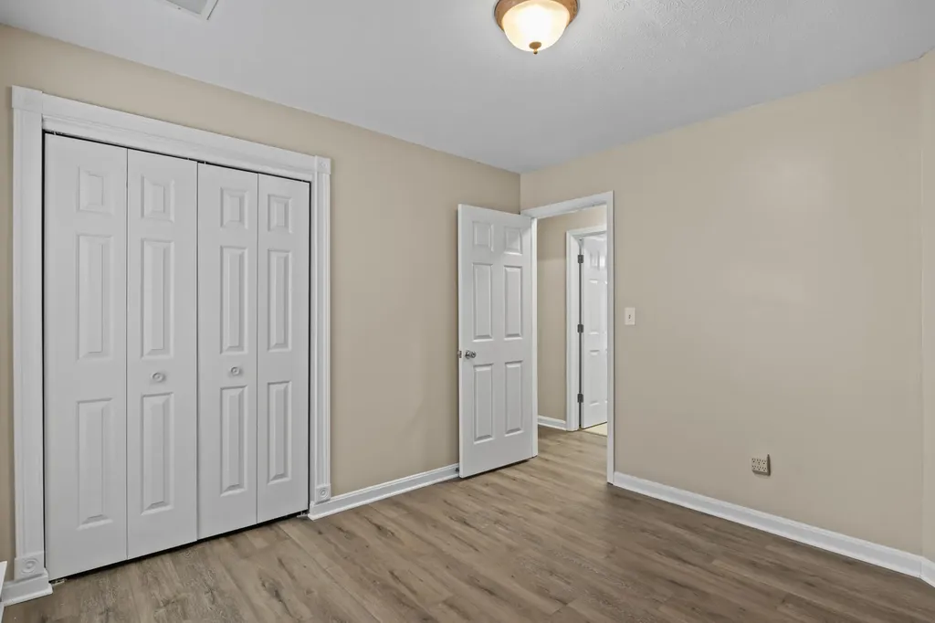 1252 Pleasant Ridge Drive Lexington KY 40509