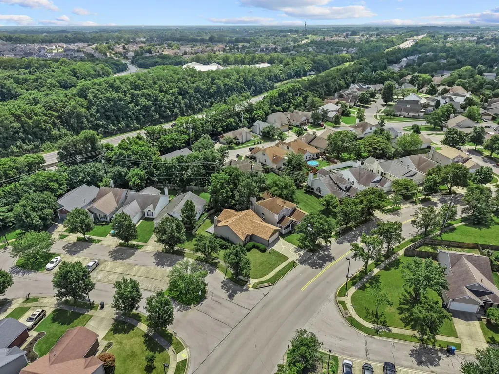1252 Pleasant Ridge Drive Lexington KY 40509