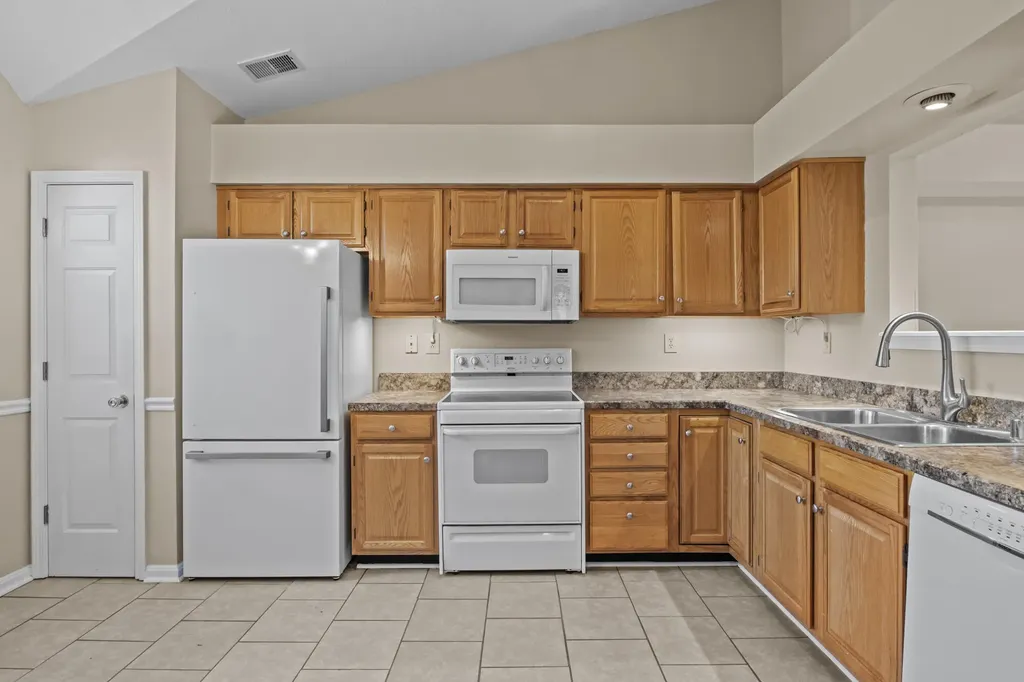 1252 Pleasant Ridge Drive Lexington KY 40509