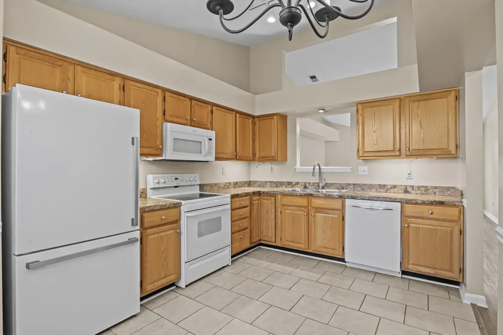 1252 Pleasant Ridge Drive Lexington KY 40509