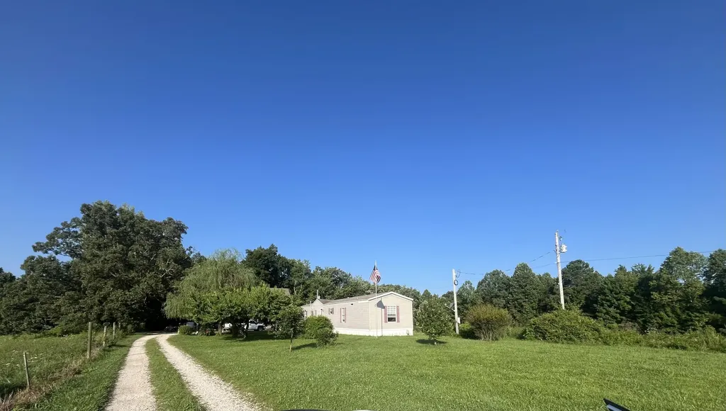 184 Catfish Cove Road Cove Pine Ridge KY 41360