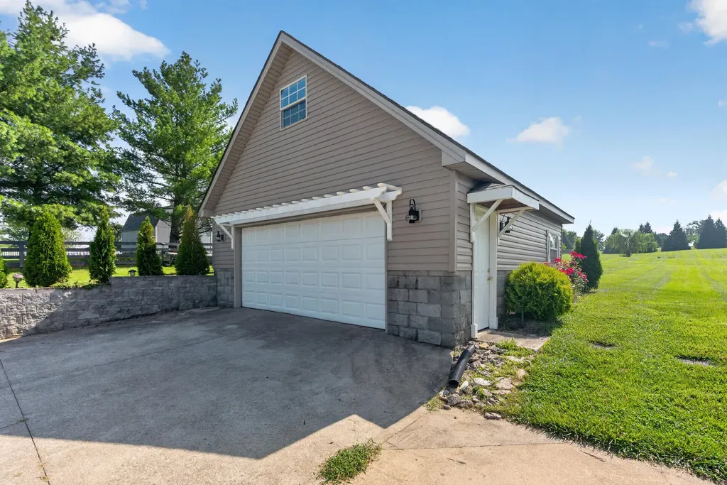 217 Wades Mill Road Winchester KY 40391