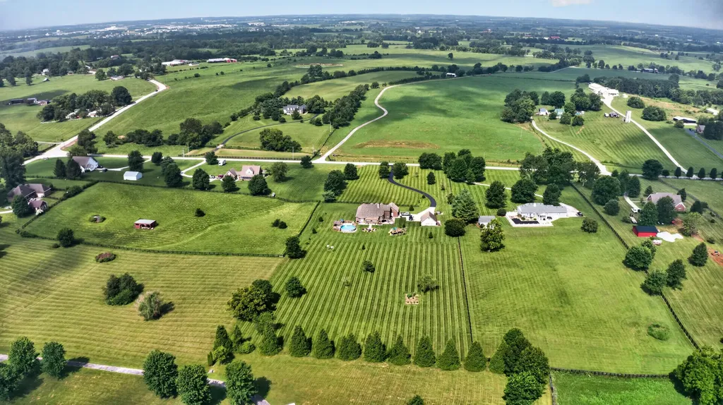 217 Wades Mill Road Winchester KY 40391