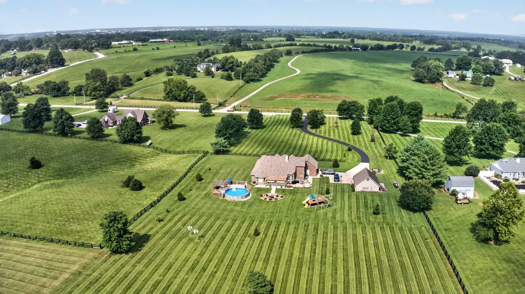 217 Wades Mill Road Winchester KY 40391