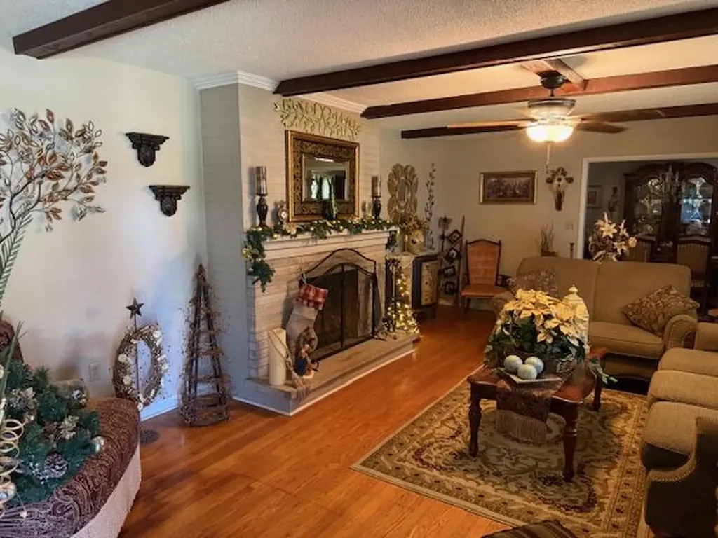 143 Park Avenue Monticello KY 42633