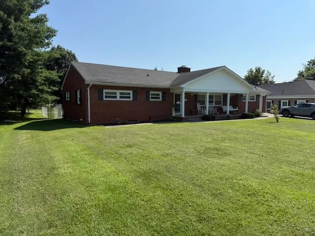 143 Park Avenue Monticello KY 42633