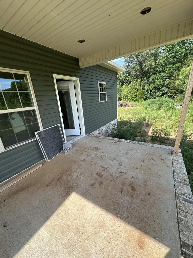 211 Bedford Court Hopkinsville KY 42240