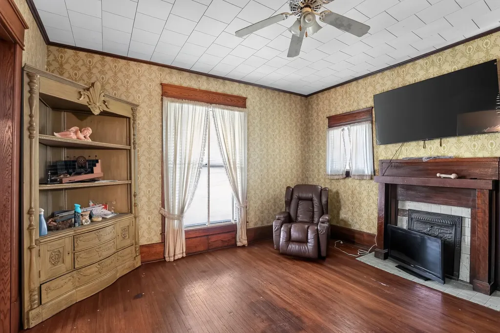 512 S 7th Street Mayfield KY 42066