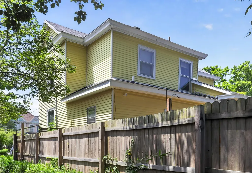 512 S 7th Street Mayfield KY 42066