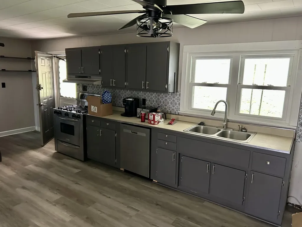 319 Highway 472 Highway Manchester KY 40962