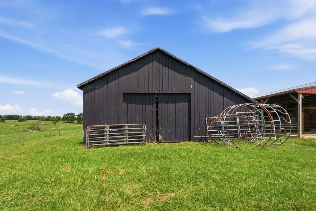 1006 Sebree Road Stamping Ground KY 40379