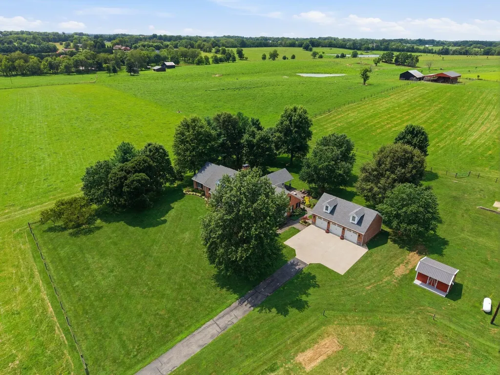 1006 Sebree Road Stamping Ground KY 40379