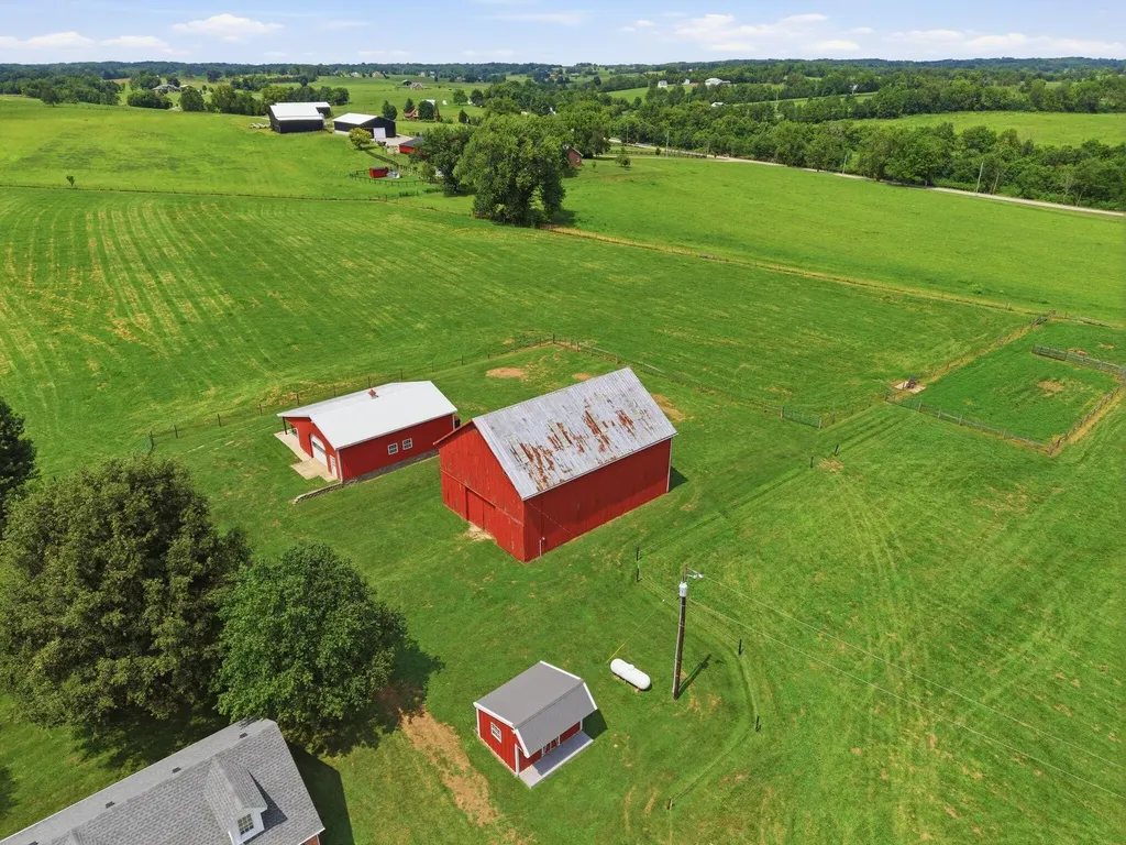 1006 Sebree Road Stamping Ground KY 40379