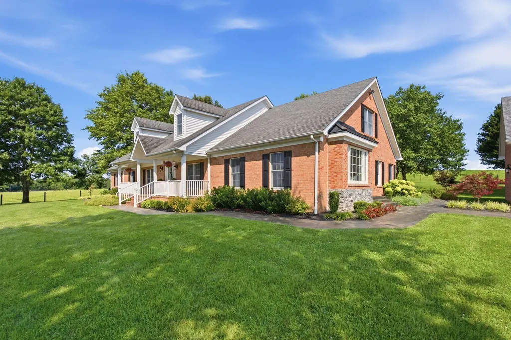 1006 Sebree Road Stamping Ground KY 40379