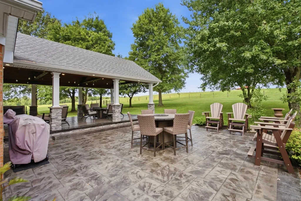 1006 Sebree Road Stamping Ground KY 40379