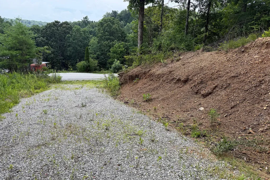 4813 Brammer Hill Ridge Road Monticello KY 42633