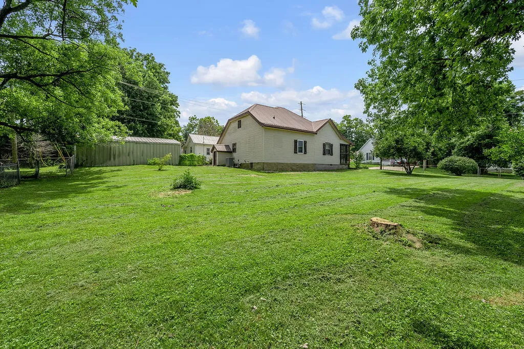 151 Minary Avenue Versailles KY 40383