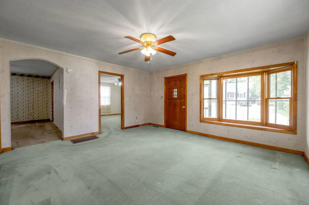 151 Minary Avenue Versailles KY 40383