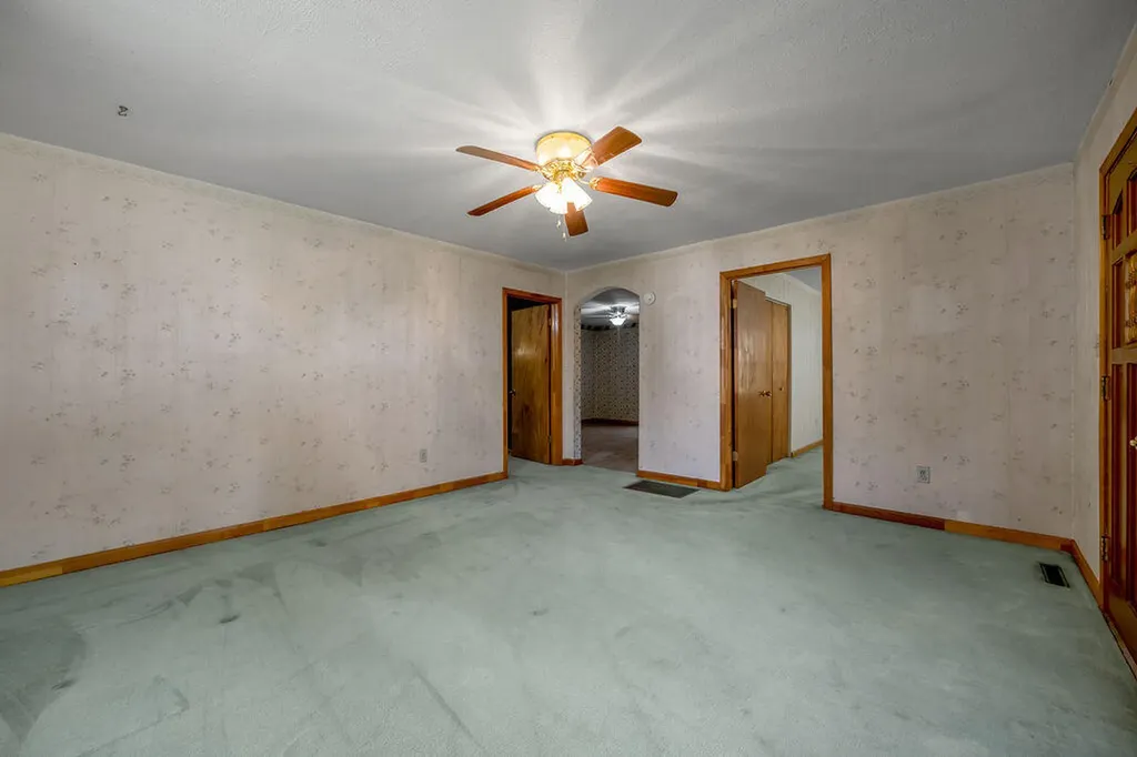 151 Minary Avenue Versailles KY 40383