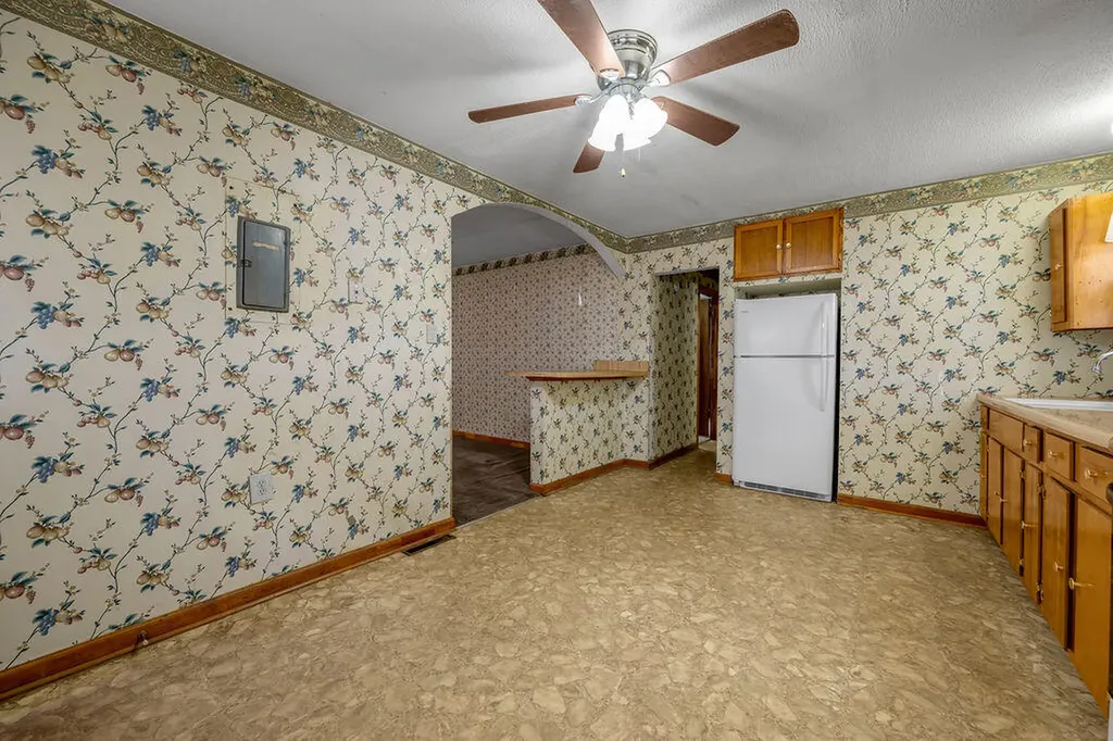 151 Minary Avenue Versailles KY 40383