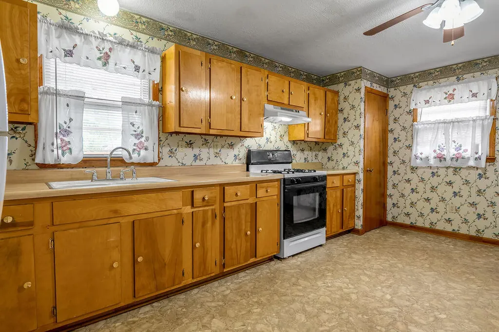 151 Minary Avenue Versailles KY 40383
