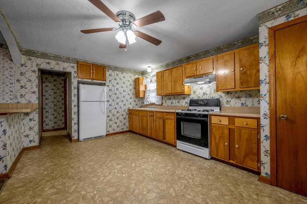 151 Minary Avenue Versailles KY 40383