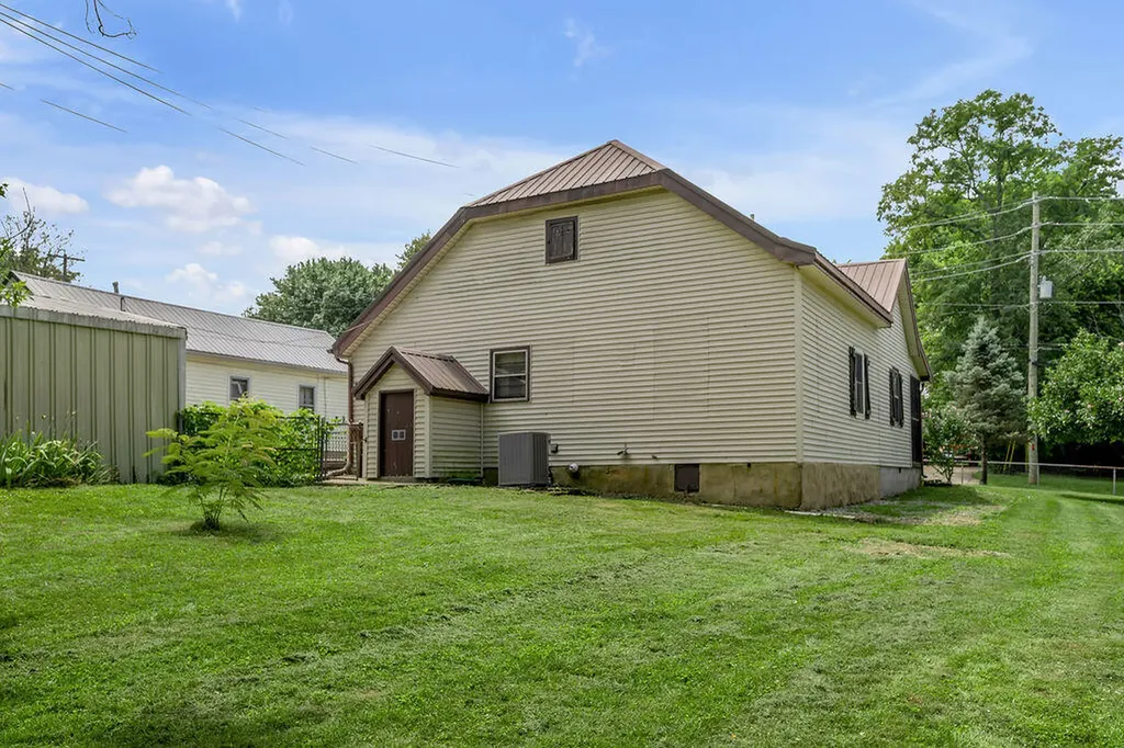 151 Minary Avenue Versailles KY 40383