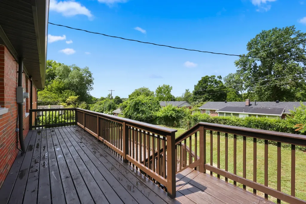 910 Crosshill Drive Frankfort KY 40601
