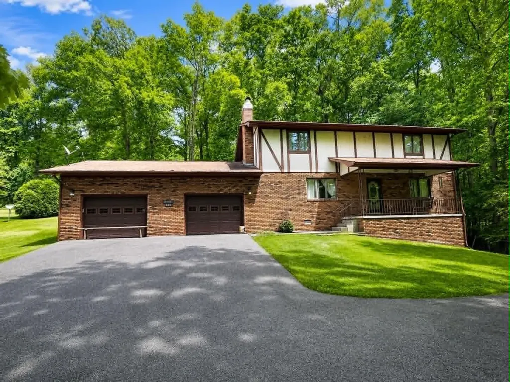 Pineville KY 40977