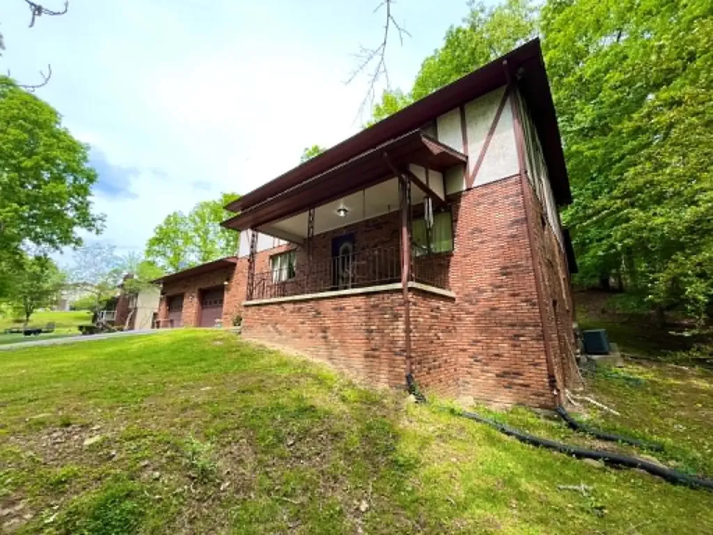 Pineville KY 40977