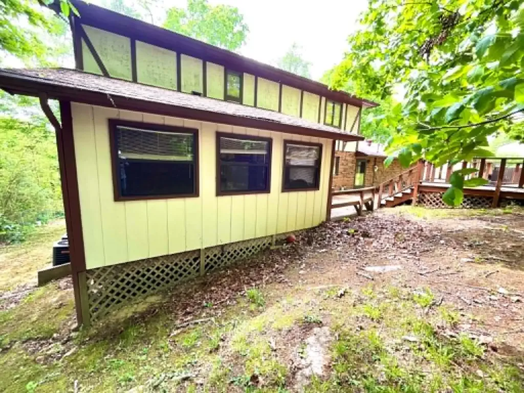 Pineville KY 40977