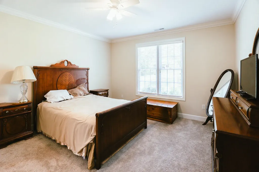 1868 Elmdale Road Paducah KY 42003