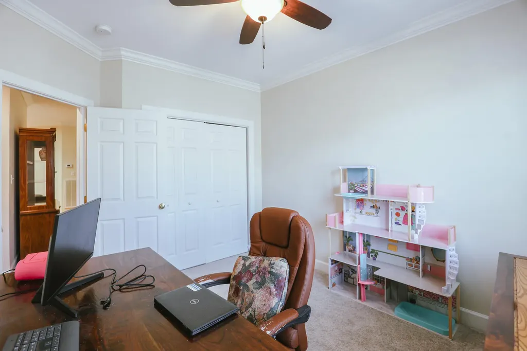 1868 Elmdale Road Paducah KY 42003