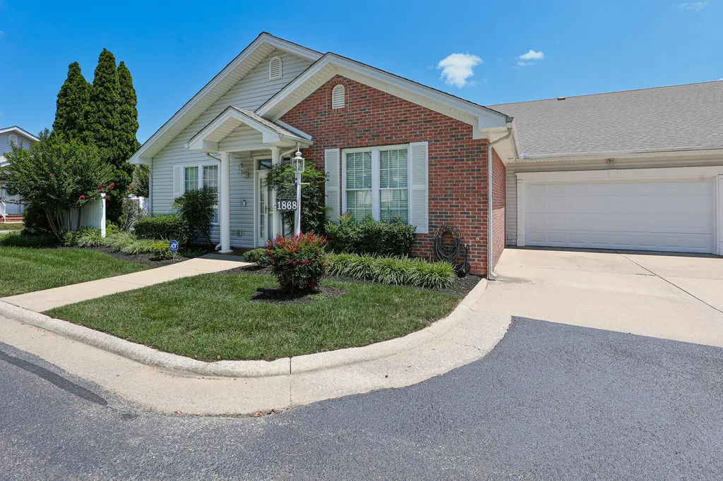 1868 Elmdale Road Paducah KY 42003