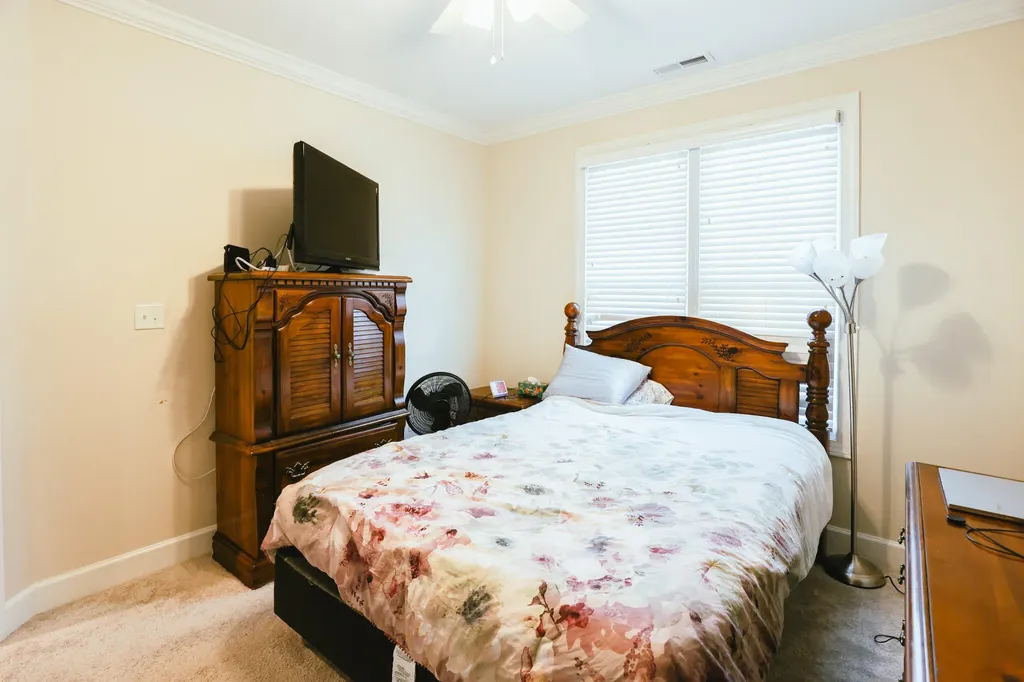 1868 Elmdale Road Paducah KY 42003
