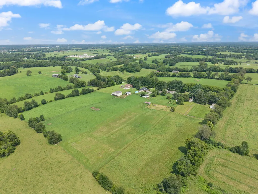2419 Shun Pike Nicholasville KY 40356