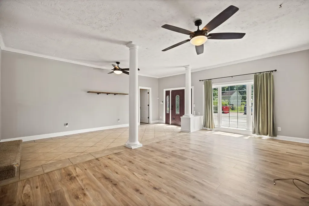 2419 Shun Pike Nicholasville KY 40356