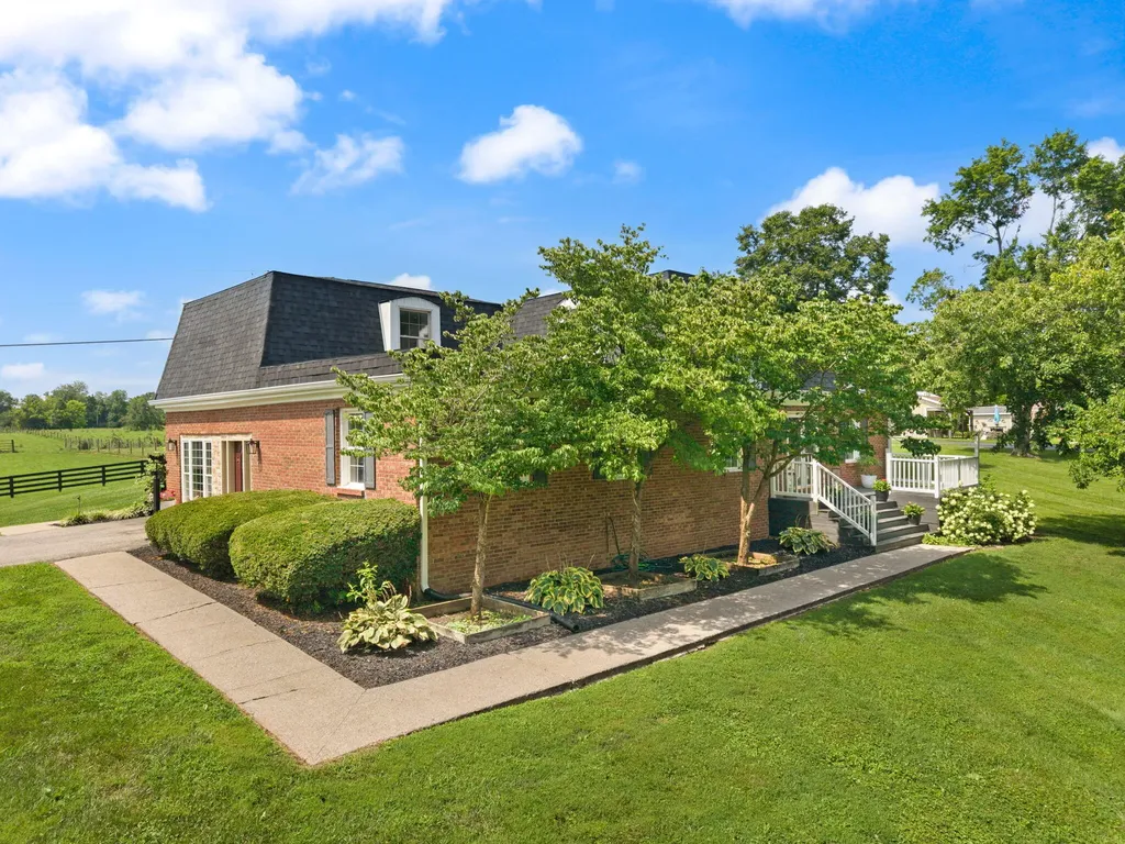 2419 Shun Pike Nicholasville KY 40356