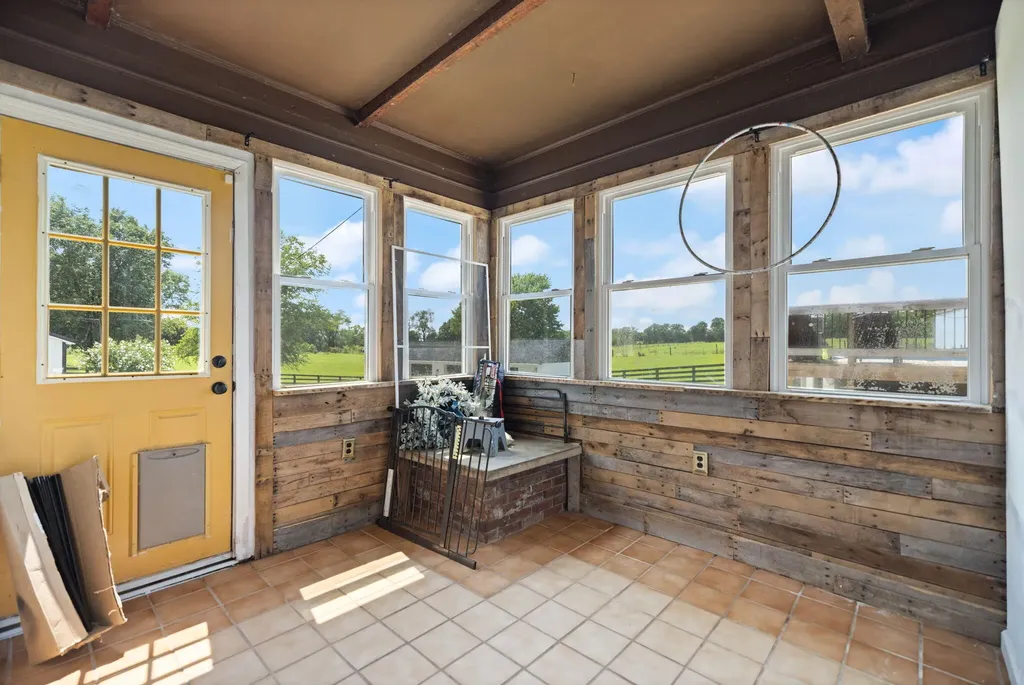 2419 Shun Pike Nicholasville KY 40356