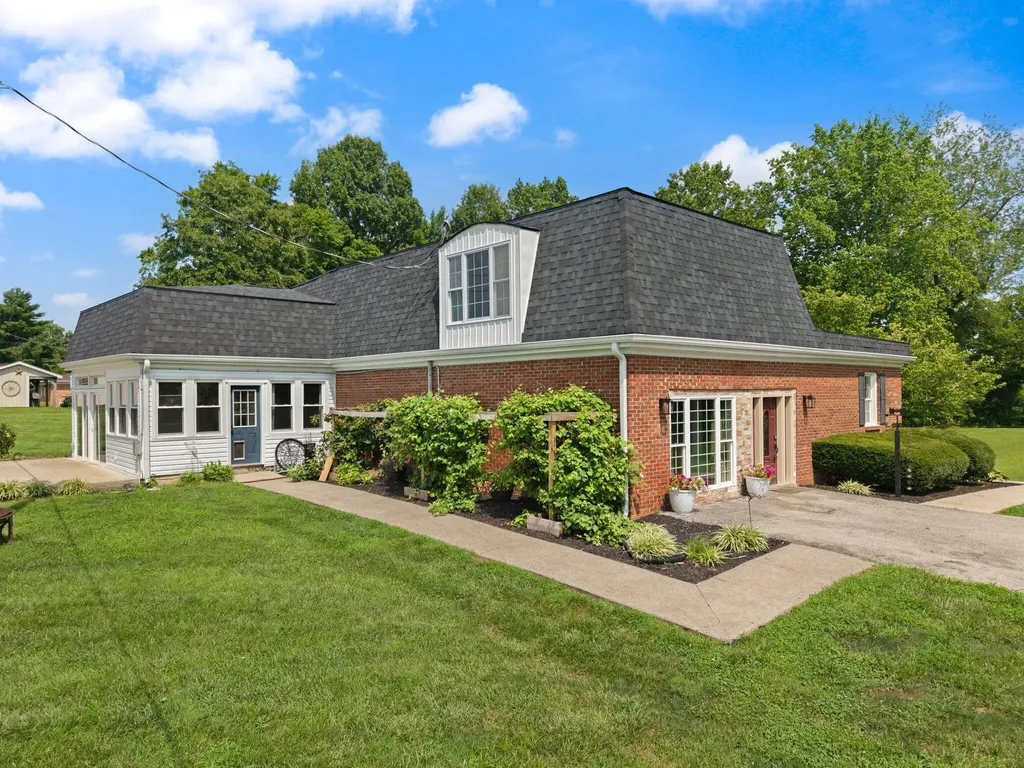 2419 Shun Pike Nicholasville KY 40356