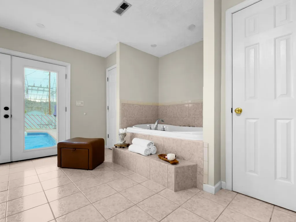 33 Horseshoe Street Thelma KY 41260