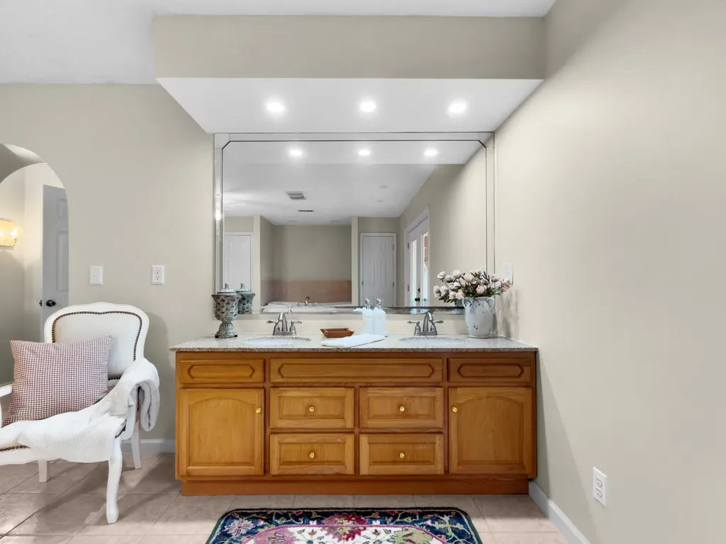33 Horseshoe Street Thelma KY 41260